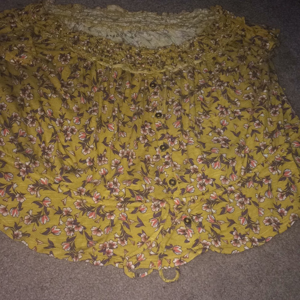 medium Aeropostale cute floral shirt.